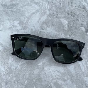 Unisex Ray-Ban Wayfarer Sunglasses